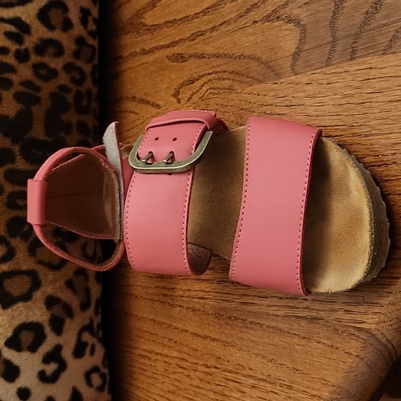 Sergio Tomani | Edina Rojo Sandals in US Size 7.5/European Size 38 - Picture 3 of 16